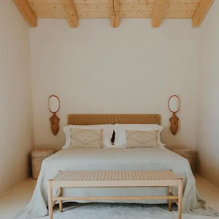 펜션 Seventeenth-century In Salento With Pool *