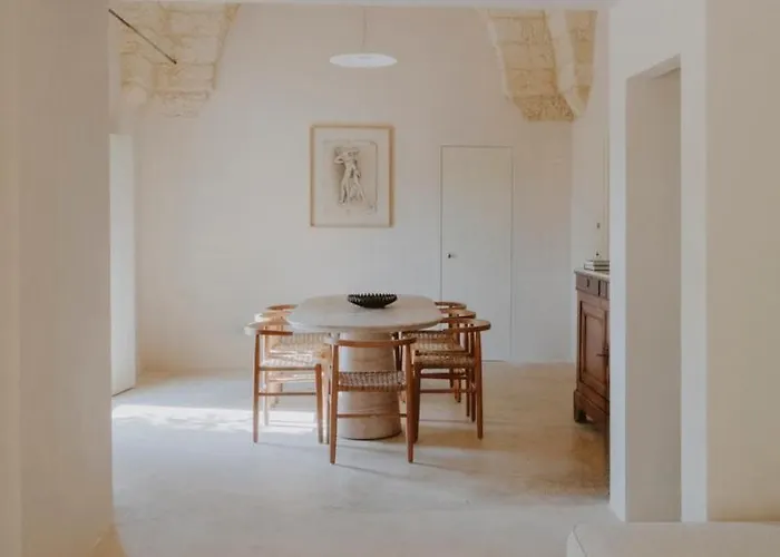 Casa de Férias Seventeenth-century In Salento With Pool *