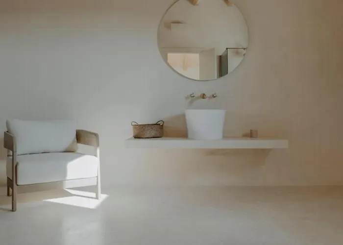 Seventeenth-century In Salento With Pool Galatone